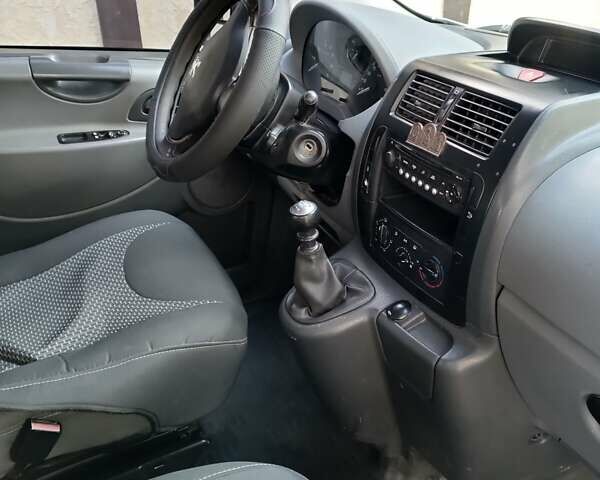 Білий Пежо Експерт вант.-пас., об'ємом двигуна 2 л та пробігом 309 тис. км за 6800 $, фото 8 на Automoto.ua