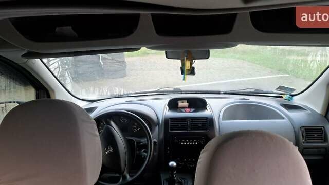 Белый Пежо Эксперт груз.-пасс., объемом двигателя 2 л и пробегом 417 тыс. км за 5700 $, фото 4 на Automoto.ua