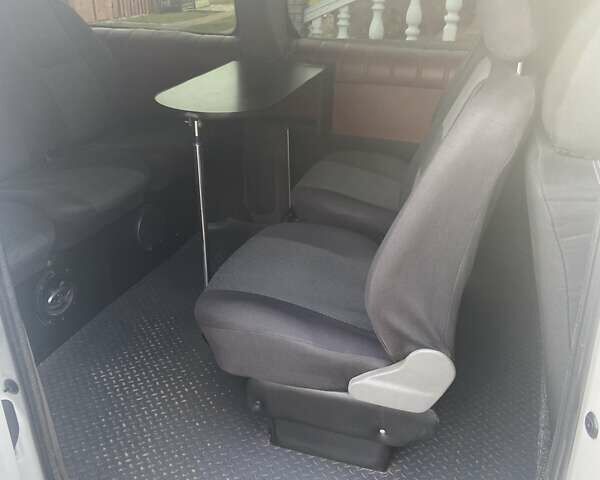 Белый Пежо Эксперт груз.-пасс., объемом двигателя 2 л и пробегом 328 тыс. км за 7200 $, фото 3 на Automoto.ua