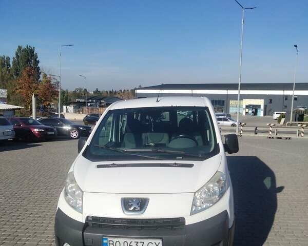 Белый Пежо Эксперт груз.-пасс., объемом двигателя 2 л и пробегом 345 тыс. км за 6700 $, фото 6 на Automoto.ua