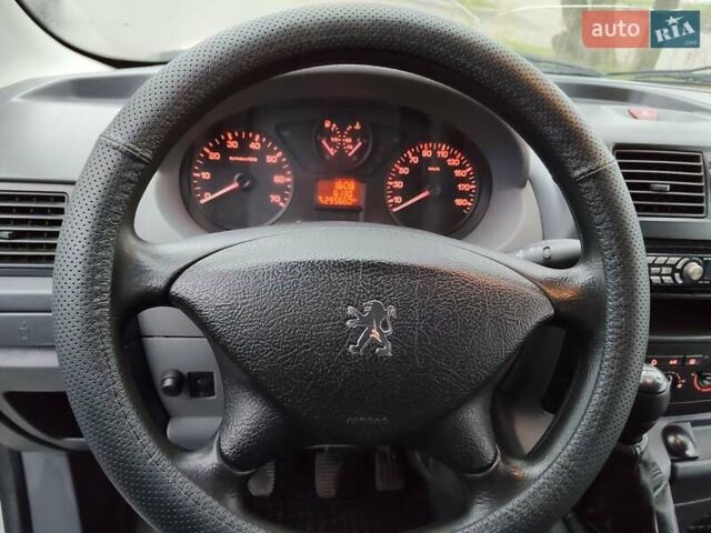 Белый Пежо Эксперт груз.-пасс., объемом двигателя 1.6 л и пробегом 295 тыс. км за 6800 $, фото 10 на Automoto.ua