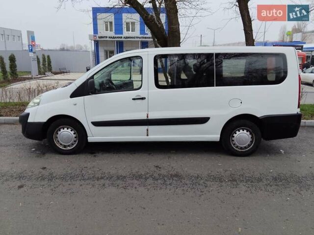 Белый Пежо Эксперт груз.-пасс., объемом двигателя 1.6 л и пробегом 295 тыс. км за 6800 $, фото 2 на Automoto.ua