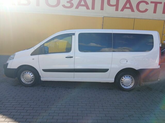 Белый Пежо Эксперт груз.-пасс., объемом двигателя 2 л и пробегом 258 тыс. км за 7199 $, фото 2 на Automoto.ua
