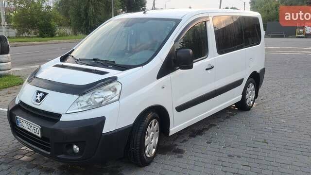 Белый Пежо Эксперт груз.-пасс., объемом двигателя 2 л и пробегом 417 тыс. км за 5700 $, фото 12 на Automoto.ua