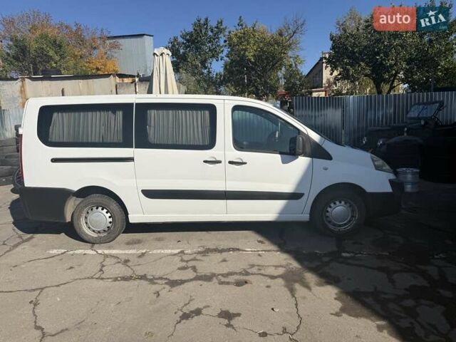 Белый Пежо Эксперт груз.-пасс., объемом двигателя 2 л и пробегом 239 тыс. км за 10000 $, фото 11 на Automoto.ua
