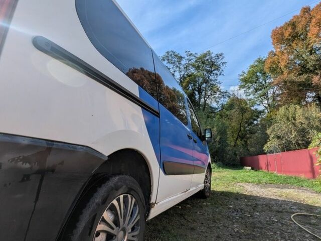 Пежо Эксперт груз.-пасс. 2009 в Черновцах на Automoto.ua Белый Пежо Эксперт груз.-пасс., объемом двигателя 1.6 л и пробегом 340 тыс. км за 4750 $, фото 5 на Automoto.ua