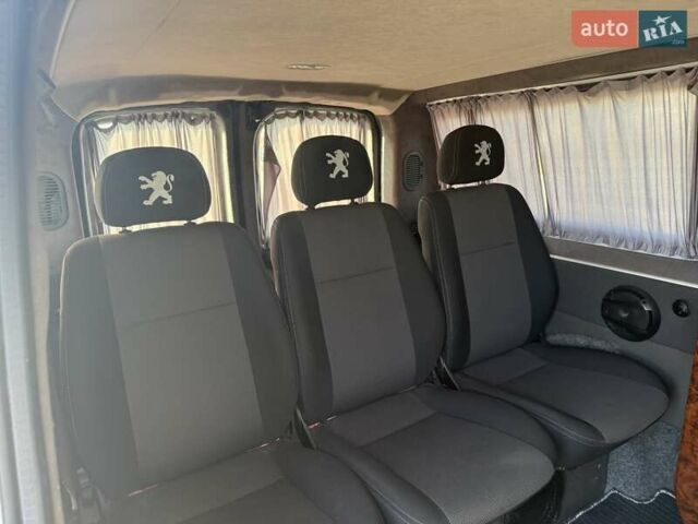 Белый Пежо Эксперт груз.-пасс., объемом двигателя 2 л и пробегом 239 тыс. км за 10000 $, фото 19 на Automoto.ua