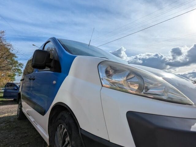 Пежо Эксперт груз.-пасс. 2009 в Черновцах на Automoto.ua Белый Пежо Эксперт груз.-пасс., объемом двигателя 1.6 л и пробегом 340 тыс. км за 4750 $, фото 6 на Automoto.ua