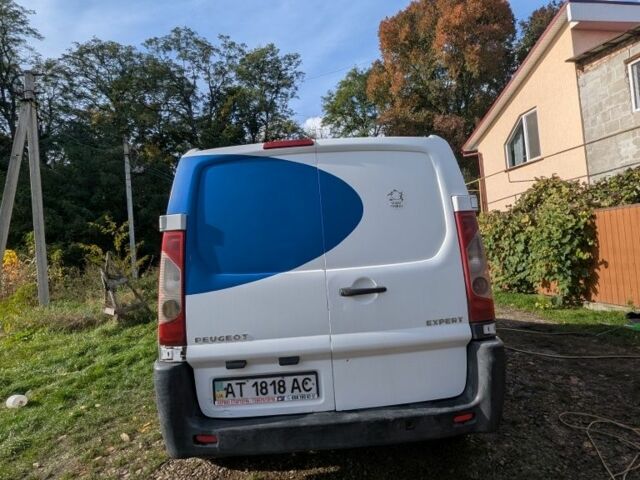 Пежо Эксперт груз.-пасс. 2009 в Черновцах на Automoto.ua Белый Пежо Эксперт груз.-пасс., объемом двигателя 1.6 л и пробегом 340 тыс. км за 4750 $, фото 2 на Automoto.ua