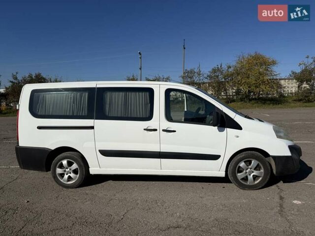 Белый Пежо Эксперт груз.-пасс., объемом двигателя 2 л и пробегом 239 тыс. км за 10000 $, фото 27 на Automoto.ua