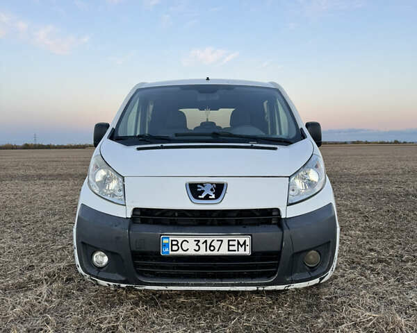 Пежо Эксперт груз.-пасс. 2009 в Жидачов на Automoto.ua Белый Пежо Эксперт груз.-пасс., объемом двигателя 2 л и пробегом 303 тыс. км за 6000 $, фото 2 на Automoto.ua