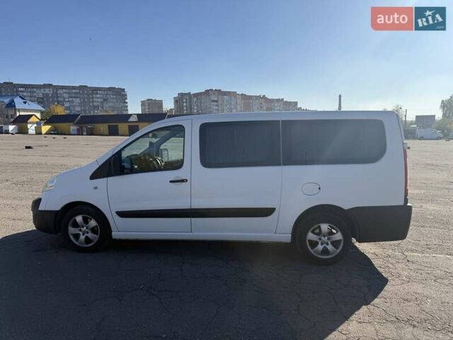 Белый Пежо Эксперт груз.-пасс., объемом двигателя 2 л и пробегом 239 тыс. км за 10000 $, фото 25 на Automoto.ua