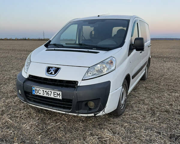 Пежо Эксперт груз.-пасс. 2009 в Жидачов на Automoto.ua Белый Пежо Эксперт груз.-пасс., объемом двигателя 2 л и пробегом 303 тыс. км за 6000 $, фото 1 на Automoto.ua