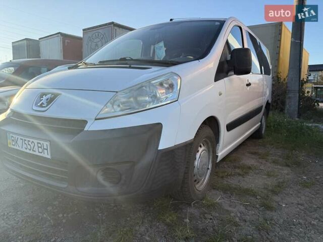 Белый Пежо Эксперт груз.-пасс., объемом двигателя 2 л и пробегом 239 тыс. км за 10000 $, фото 3 на Automoto.ua