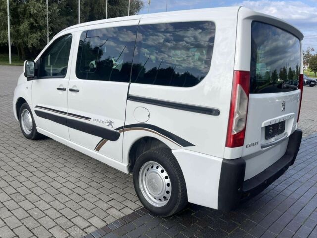 Белый Пежо Эксперт груз.-пасс., объемом двигателя 2 л и пробегом 198 тыс. км за 7800 $, фото 7 на Automoto.ua