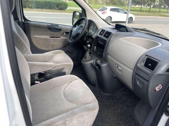 Белый Пежо Эксперт груз.-пасс., объемом двигателя 2 л и пробегом 198 тыс. км за 7800 $, фото 12 на Automoto.ua