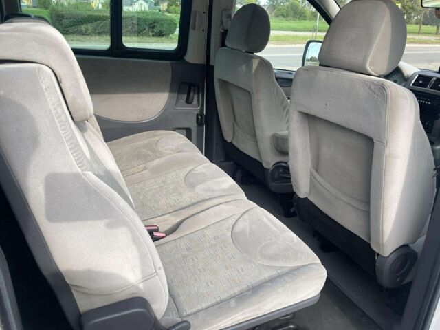 Белый Пежо Эксперт груз.-пасс., объемом двигателя 2 л и пробегом 198 тыс. км за 7800 $, фото 16 на Automoto.ua