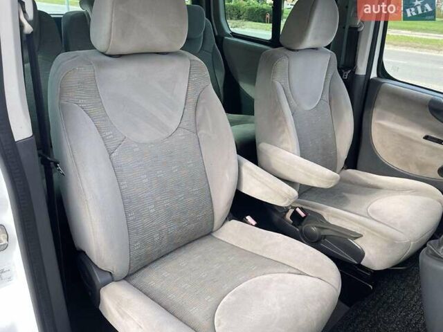 Білий Пежо Експерт вант.-пас., об'ємом двигуна 0 л та пробігом 198 тис. км за 5800 $, фото 13 на Automoto.ua