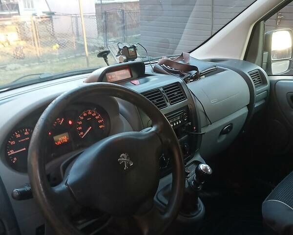 Білий Пежо Експерт вант.-пас., об'ємом двигуна 2 л та пробігом 320 тис. км за 9500 $, фото 8 на Automoto.ua