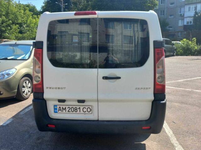 Пежо Эксперт груз.-пасс. 2013 в Житомире на Automoto.ua Белый Пежо Эксперт груз.-пасс., объемом двигателя 2 л и пробегом 167 тыс. км за 9800 $, фото 3 на Automoto.ua