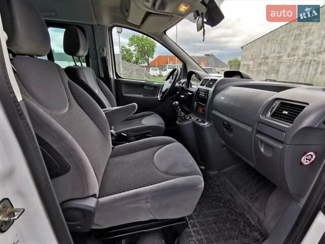 Білий Пежо Експерт вант.-пас., об'ємом двигуна 2 л та пробігом 255 тис. км за 7000 $, фото 19 на Automoto.ua