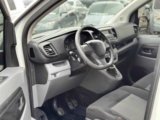 Белый Пежо Эксперт груз.-пасс., объемом двигателя 2 л и пробегом 230 тыс. км за 15500 $, фото 8 на Automoto.ua