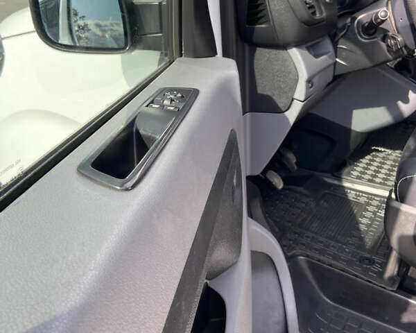 Белый Пежо Эксперт груз.-пасс., объемом двигателя 2 л и пробегом 260 тыс. км за 16000 $, фото 20 на Automoto.ua