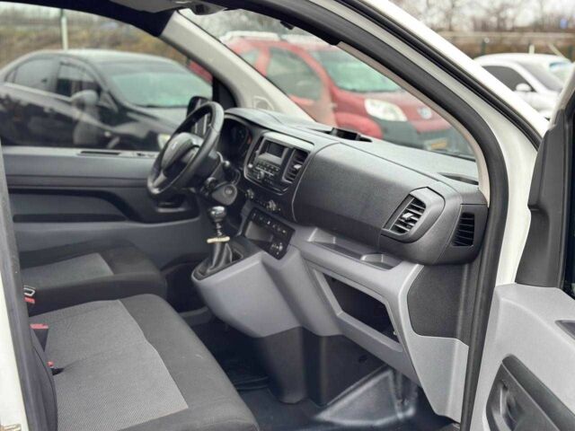 Белый Пежо Эксперт груз.-пасс., объемом двигателя 2 л и пробегом 230 тыс. км за 15500 $, фото 6 на Automoto.ua