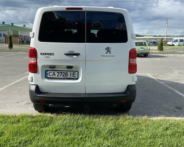 Белый Пежо Эксперт груз.-пасс., объемом двигателя 2 л и пробегом 260 тыс. км за 16000 $, фото 11 на Automoto.ua
