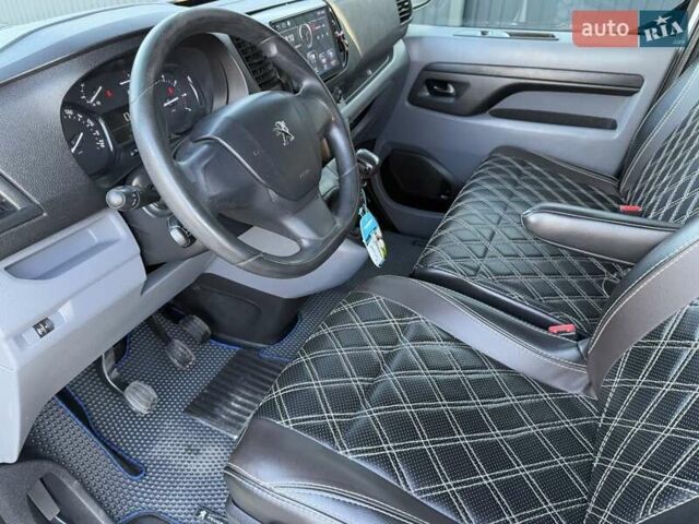 Белый Пежо Эксперт груз.-пасс., объемом двигателя 2 л и пробегом 298 тыс. км за 14200 $, фото 57 на Automoto.ua