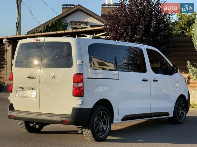 Белый Пежо Эксперт груз.-пасс., объемом двигателя 2 л и пробегом 298 тыс. км за 14200 $, фото 49 на Automoto.ua