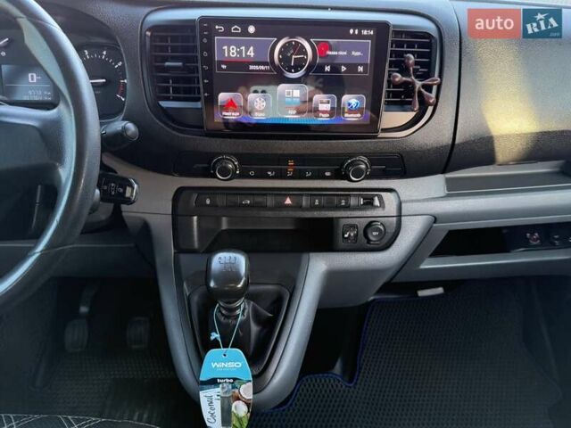 Белый Пежо Эксперт груз.-пасс., объемом двигателя 2 л и пробегом 298 тыс. км за 14200 $, фото 83 на Automoto.ua