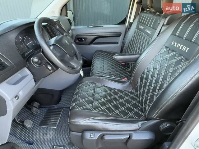 Белый Пежо Эксперт груз.-пасс., объемом двигателя 2 л и пробегом 298 тыс. км за 14200 $, фото 53 на Automoto.ua