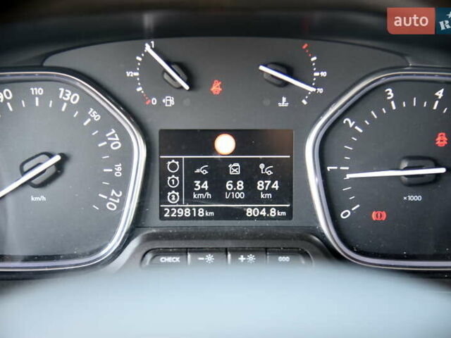 Белый Пежо Эксперт груз.-пасс., объемом двигателя 2 л и пробегом 229 тыс. км за 17500 $, фото 15 на Automoto.ua