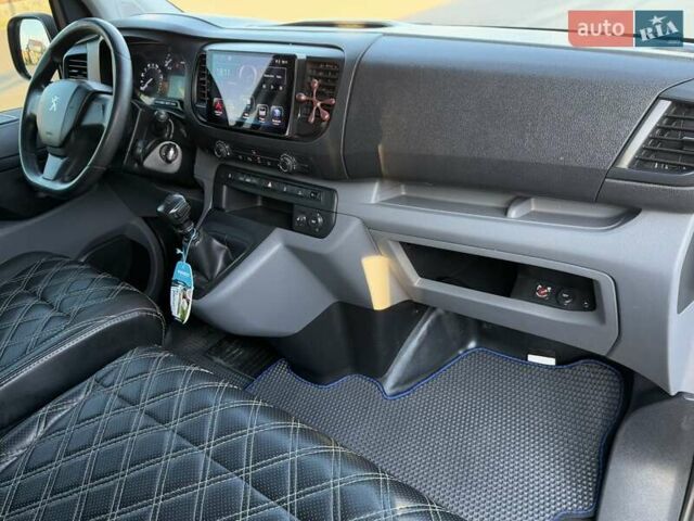 Белый Пежо Эксперт груз.-пасс., объемом двигателя 2 л и пробегом 298 тыс. км за 14200 $, фото 72 на Automoto.ua