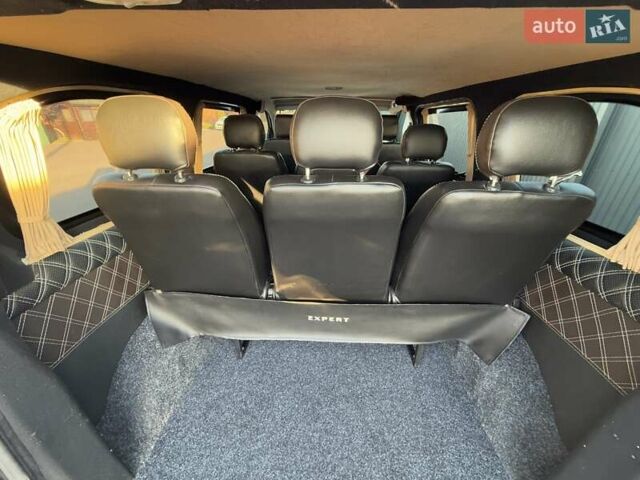 Белый Пежо Эксперт груз.-пасс., объемом двигателя 2 л и пробегом 298 тыс. км за 14200 $, фото 85 на Automoto.ua