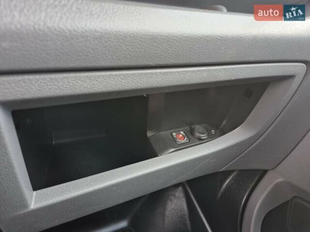 Белый Пежо Эксперт груз.-пасс., объемом двигателя 2 л и пробегом 240 тыс. км за 16500 $, фото 24 на Automoto.ua