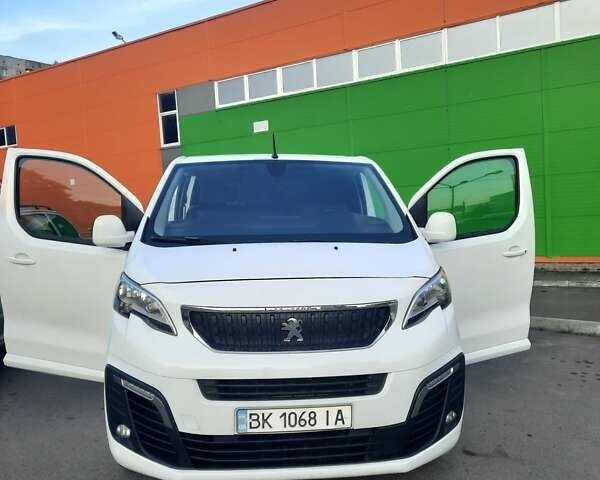 Пежо Эксперт груз.-пасс. 2018 в Ровно на Automoto.ua Белый Пежо Эксперт груз.-пасс., объемом двигателя 2 л и пробегом 270 тыс. км за 18000 $, фото 1 на Automoto.ua