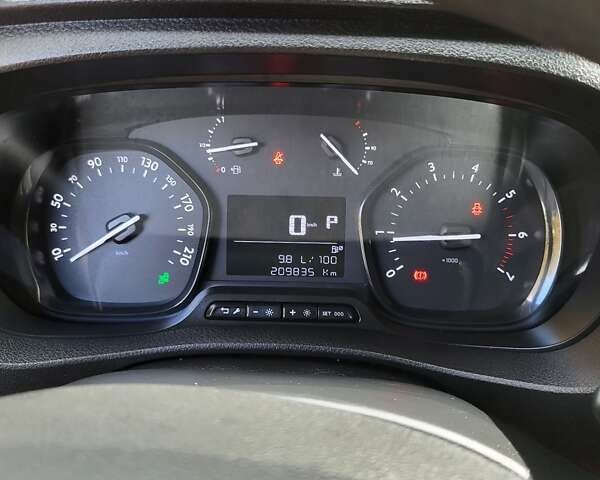 Белый Пежо Эксперт груз.-пасс., объемом двигателя 2 л и пробегом 209 тыс. км за 16400 $, фото 33 на Automoto.ua