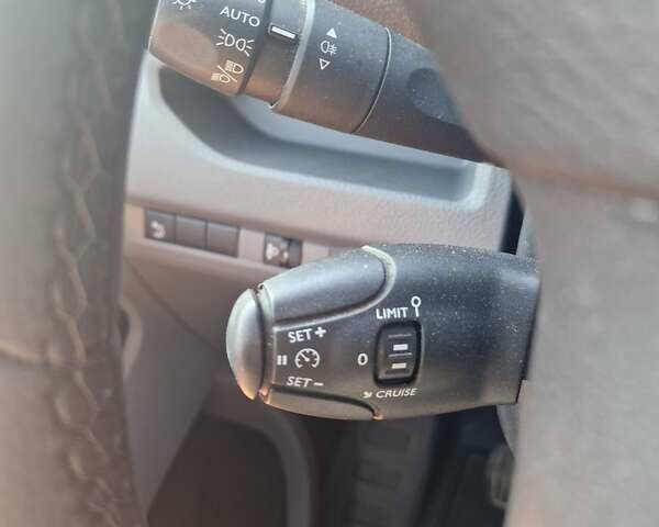 Білий Пежо Експерт вант.-пас., об'ємом двигуна 2 л та пробігом 141 тис. км за 16977 $, фото 4 на Automoto.ua