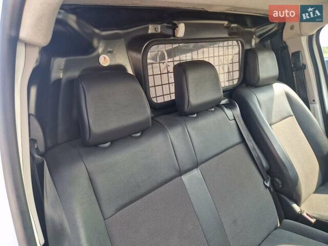 Білий Пежо Експерт вант.-пас., об'ємом двигуна 2 л та пробігом 141 тис. км за 16977 $, фото 8 на Automoto.ua