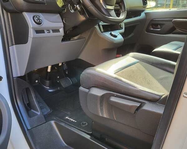 Белый Пежо Эксперт груз.-пасс., объемом двигателя 2 л и пробегом 209 тыс. км за 16400 $, фото 37 на Automoto.ua