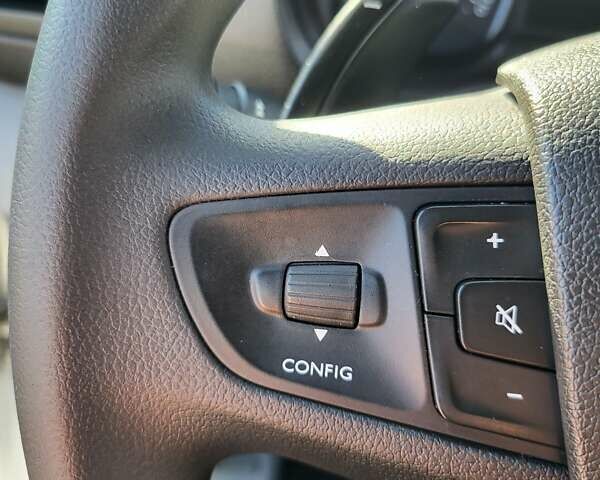 Белый Пежо Эксперт груз.-пасс., объемом двигателя 2 л и пробегом 209 тыс. км за 16400 $, фото 23 на Automoto.ua