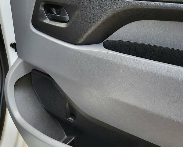 Белый Пежо Эксперт груз.-пасс., объемом двигателя 2 л и пробегом 209 тыс. км за 16400 $, фото 28 на Automoto.ua