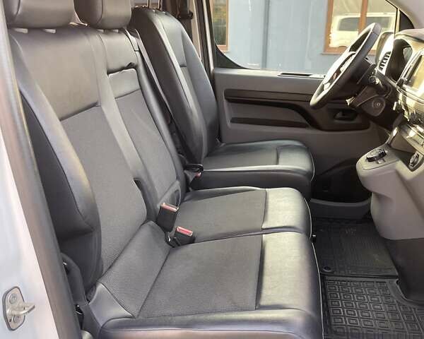 Пежо Эксперт груз.-пасс. 2021 в Ровно на Automoto.ua Белый Пежо Эксперт груз.-пасс., объемом двигателя 2 л и пробегом 48 тыс. км за 25500 $, фото 22 на Automoto.ua