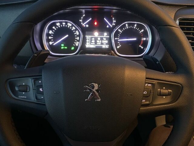 Белый Пежо Эксперт груз.-пасс., объемом двигателя 2 л и пробегом 251 тыс. км за 19000 $, фото 10 на Automoto.ua