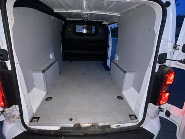 Белый Пежо Эксперт груз.-пасс., объемом двигателя 2 л и пробегом 251 тыс. км за 19000 $, фото 16 на Automoto.ua