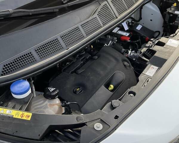 Пежо Эксперт груз.-пасс. 2021 в Ровно на Automoto.ua Белый Пежо Эксперт груз.-пасс., объемом двигателя 2 л и пробегом 48 тыс. км за 25500 $, фото 31 на Automoto.ua