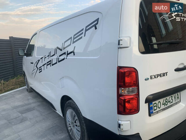 Пежо Эксперт груз.-пасс. 2021 в Тернополе на Automoto.ua Белый Пежо Эксперт груз.-пасс., объемом двигателя 0 л и пробегом 63 тыс. км за 25300 $, фото 8 на Automoto.ua