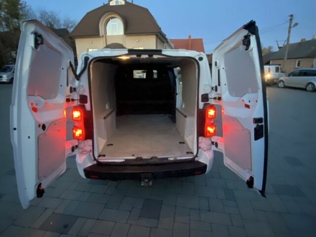 Белый Пежо Эксперт груз.-пасс., объемом двигателя 2 л и пробегом 251 тыс. км за 19000 $, фото 13 на Automoto.ua